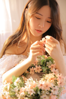 少女洛荷
